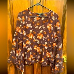 Floral bell sleeve blouse